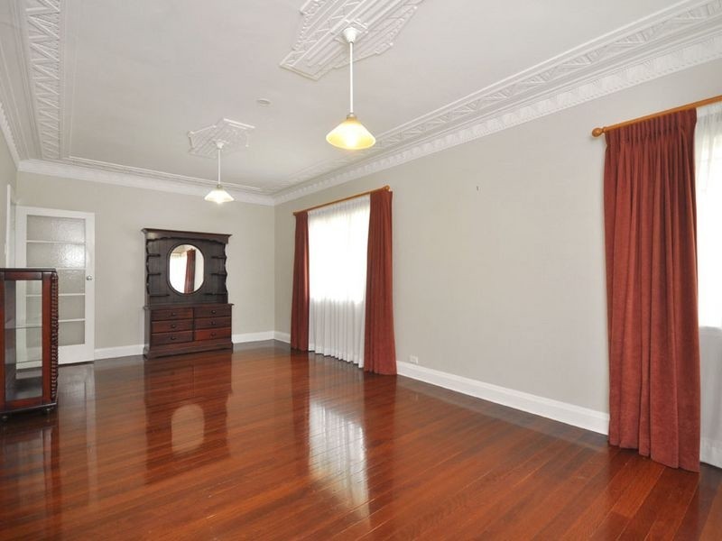 39 Pelham Street, Coorparoo QLD 4151