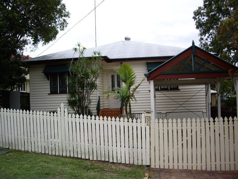 32 Palmer Street, Greenslopes QLD 4120