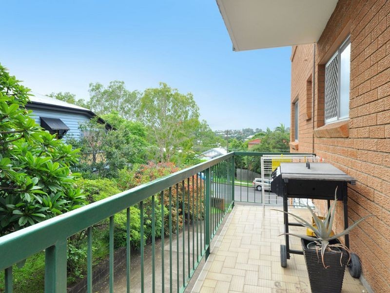 1/59 Mclay Street, Coorparoo QLD 4151