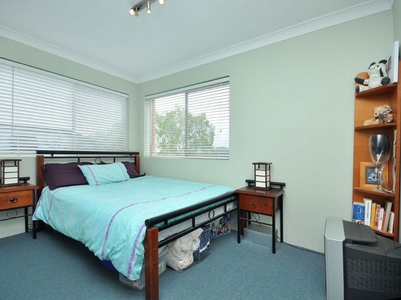 1/59 Mclay Street, Coorparoo QLD 4151