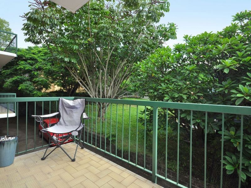 1/59 Mclay Street, Coorparoo QLD 4151