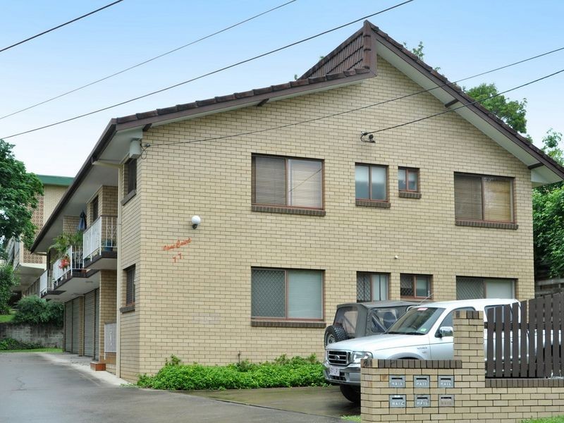 2/11 Newton Street, Coorparoo QLD 4151