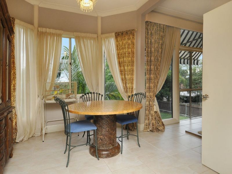 81 Greenmount Avenue, Holland Park QLD 4121