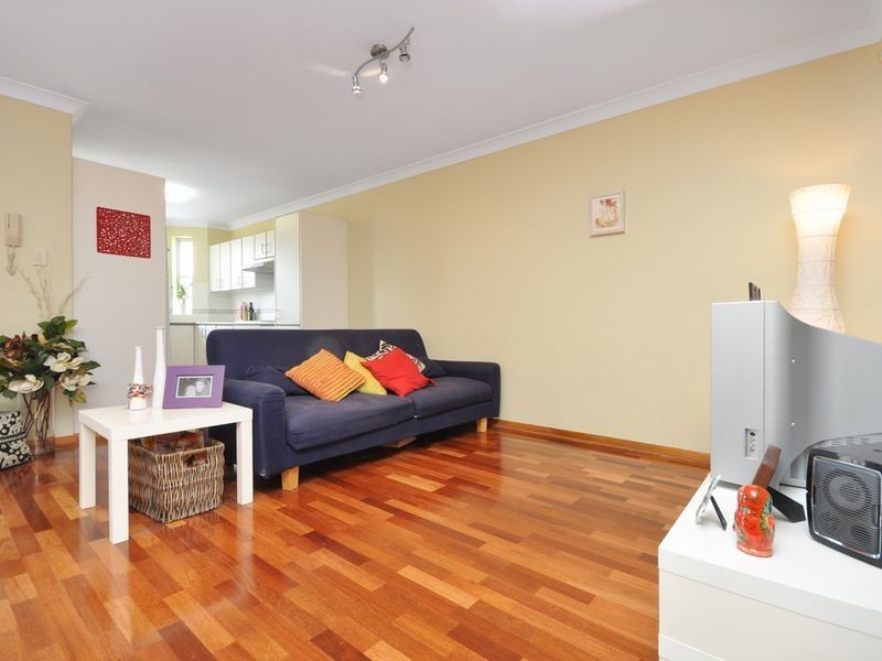 11/102 Pembroke Road, Coorparoo QLD 4151