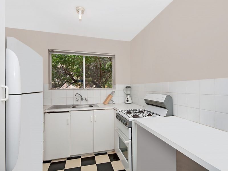 2/126 Pembroke Road, Coorparoo QLD 4151