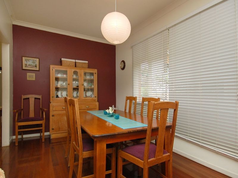 433 Nursery Road, Holland Park QLD 4121