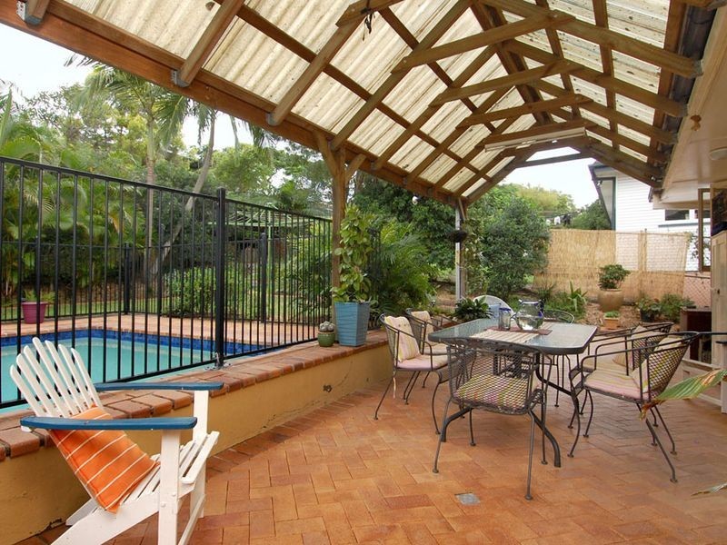 433 Nursery Road, Holland Park QLD 4121