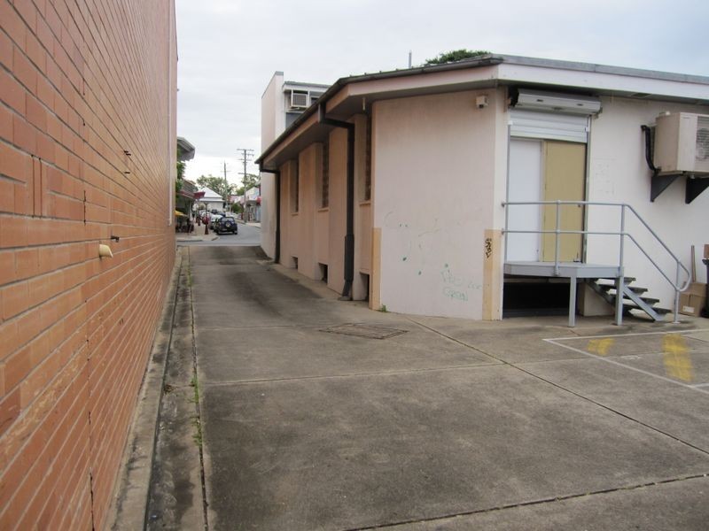 414 Logan Road, Greenslopes QLD 4120
