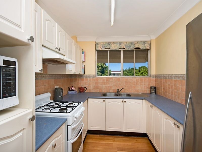 8/22 Raby Road, Coorparoo QLD 4151