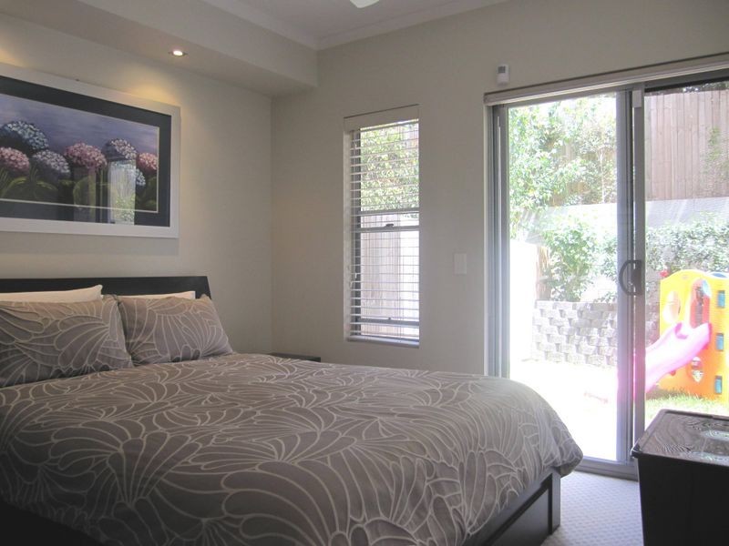 2/86 Pembroke Road, Coorparoo QLD 4151