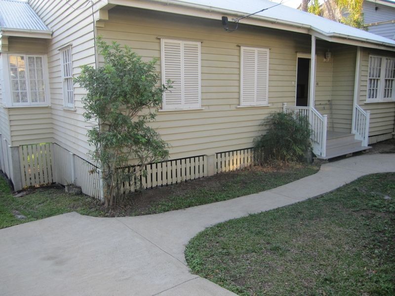 41 Albert Street, Holland Park West QLD 4121
