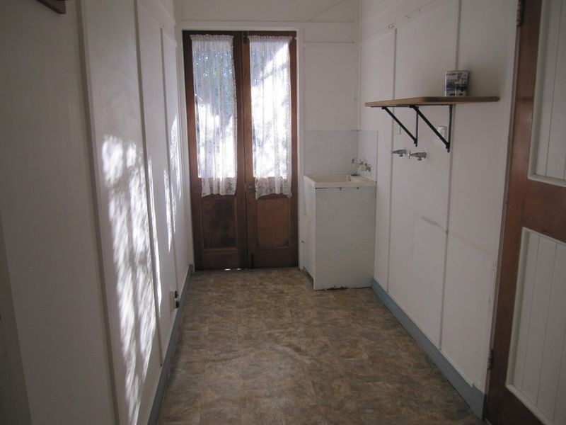 41 Albert Street, Holland Park West QLD 4121