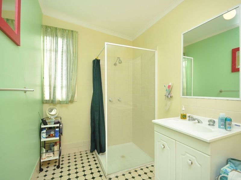 48 Gladys Street, Greenslopes QLD 4120