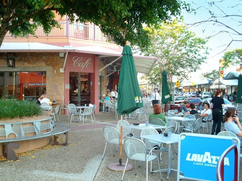 48 Gladys Street, Greenslopes QLD 4120