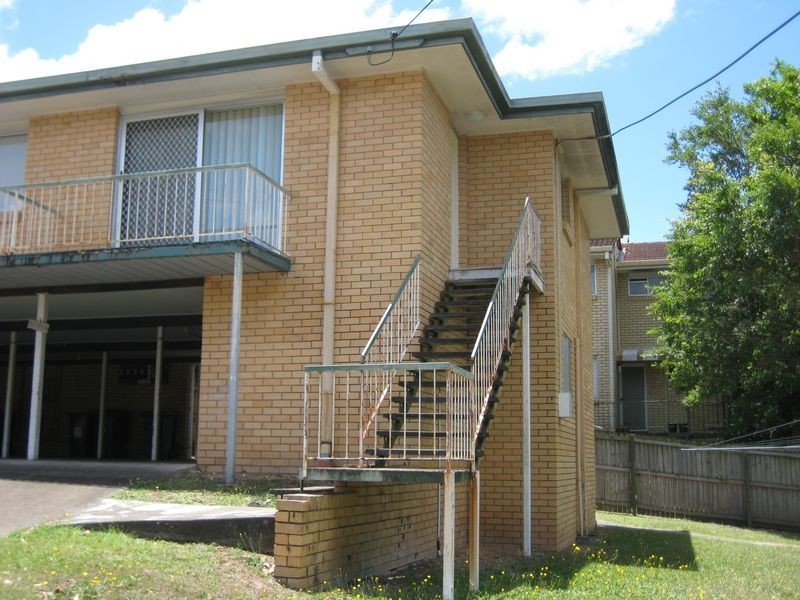 4/30 McLay Street, Coorparoo QLD 4151