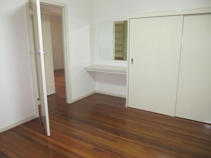 2/10 Gerard Street, Tarragindi QLD 4121