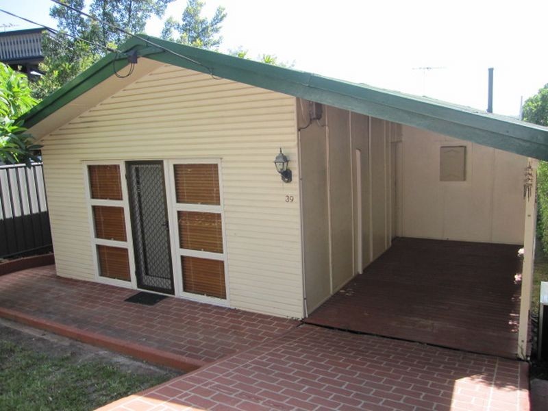 39 Crest Street, Mount Gravatt East QLD 4122