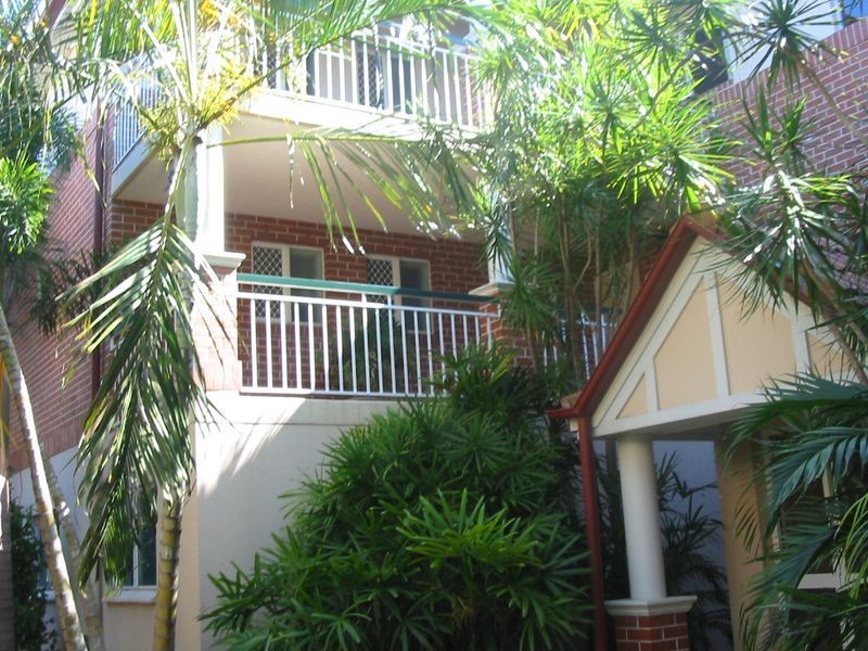 9/85 Kitchener Street, Coorparoo QLD 4151