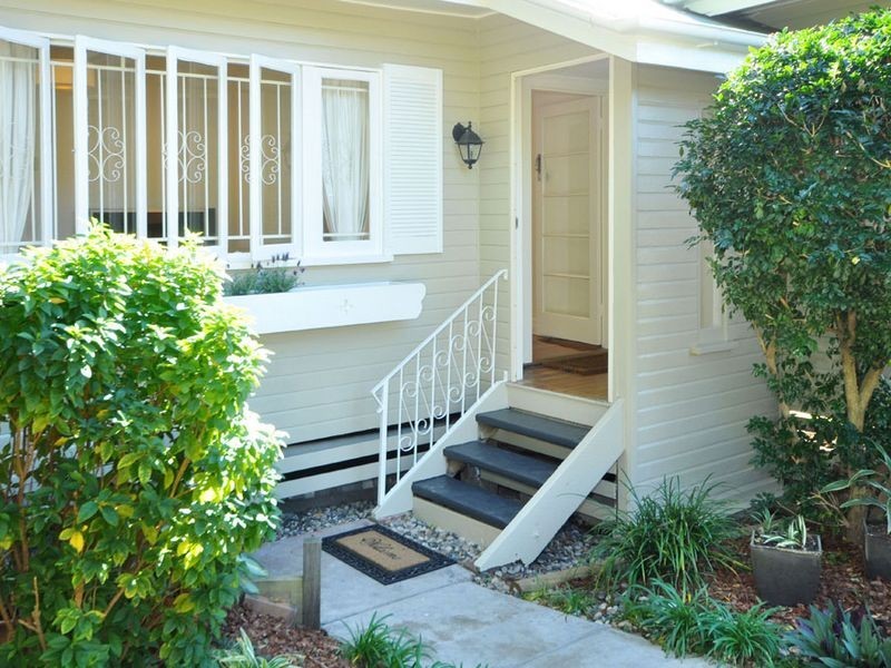 20 The Crescent, Coorparoo QLD 4151