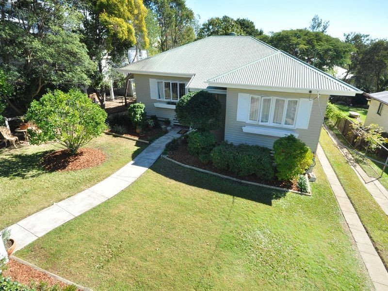 20 The Crescent, Coorparoo QLD 4151