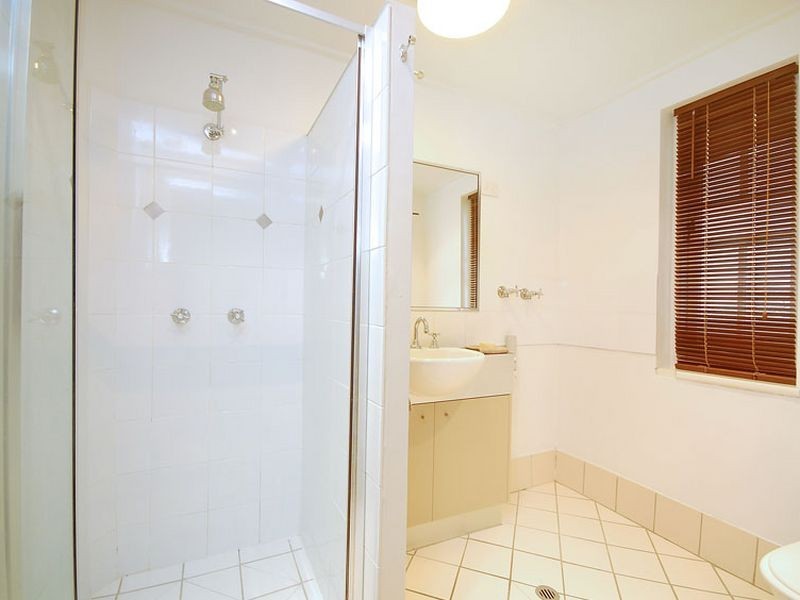 4/29 Overend Street, East Brisbane QLD 4169