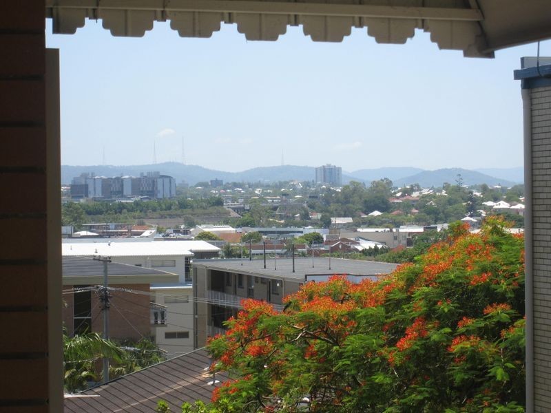 6/22 Raby Road, Coorparoo QLD 4151