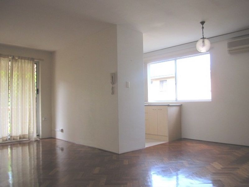 4/24 Beet Street, Coorparoo QLD 4151