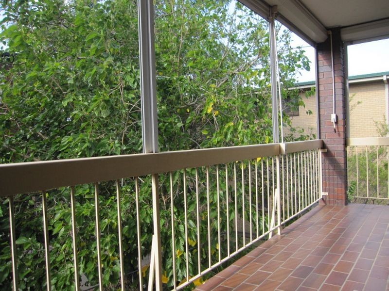 4/24 Beet Street, Coorparoo QLD 4151