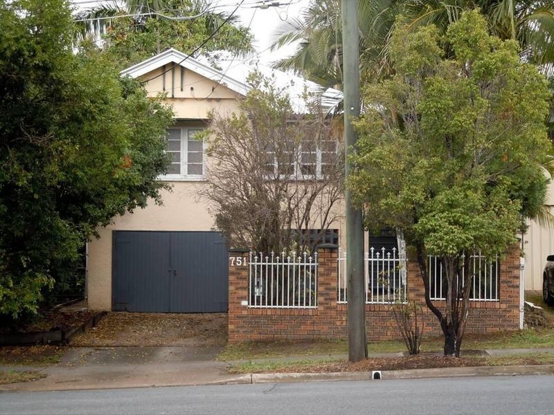 751 Logan Road, Greenslopes QLD 4120