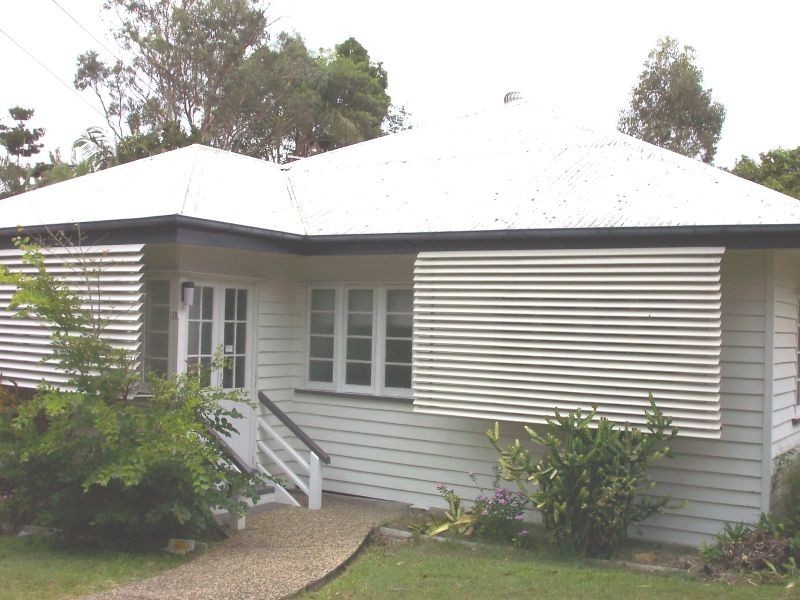 18 Mona Street, Coorparoo QLD 4151