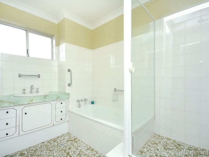 5/10 Rogoona Street, Morningside QLD 4170