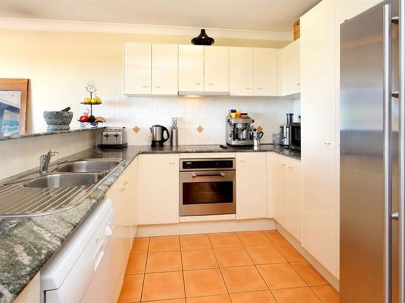 4/12 Norman Crescent, Norman Park QLD 4170