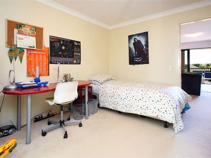 4/12 Norman Crescent, Norman Park QLD 4170