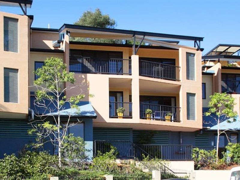 4/12 Norman Crescent, Norman Park QLD 4170