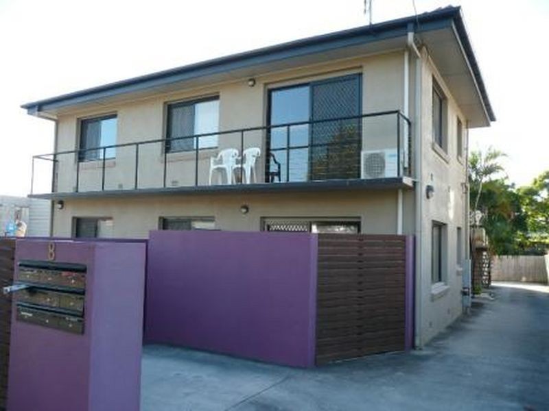 3/8 Kitchener Street, Coorparoo QLD 4151