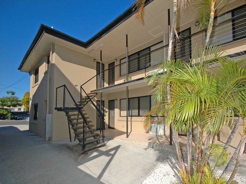 3/8 Kitchener Street, Coorparoo QLD 4151