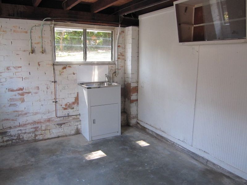 42 Merle Street, Carina QLD 4152