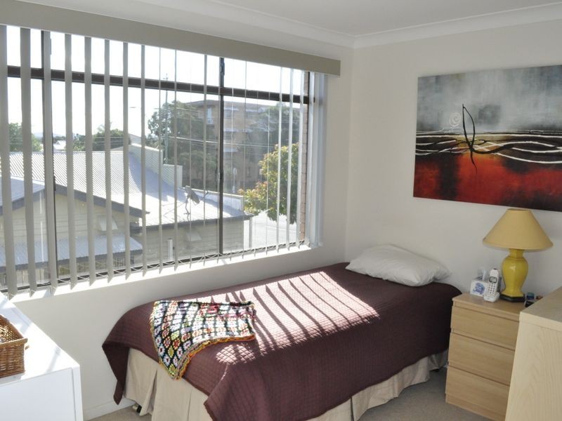 4/361 Cornwall Street, Greenslopes QLD 4120