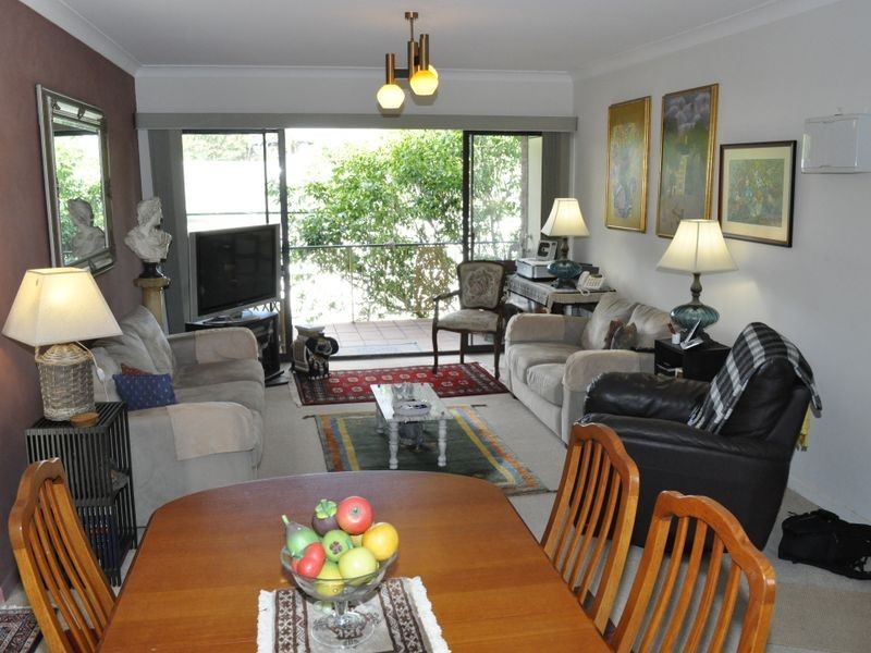 4/361 Cornwall Street, Greenslopes QLD 4120