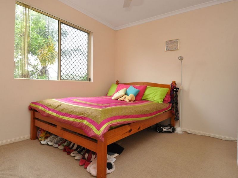 8/262 Cavendish Road, Coorparoo QLD 4151