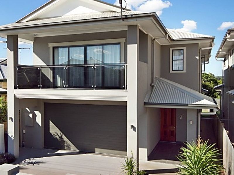 8 St Leonards Street, Coorparoo QLD 4151