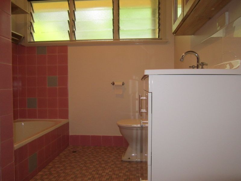 82 Clough Street, Mount Gravatt QLD 4122