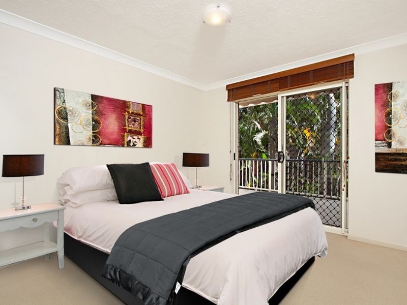 3/18 Dorinda Street, Greenslopes QLD 4120