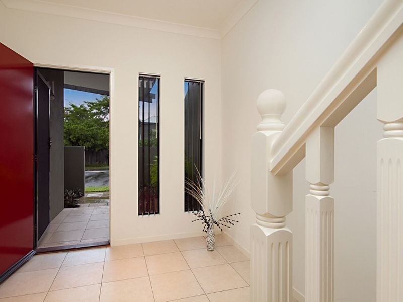 2/116 Juliette Street, Greenslopes QLD 4120