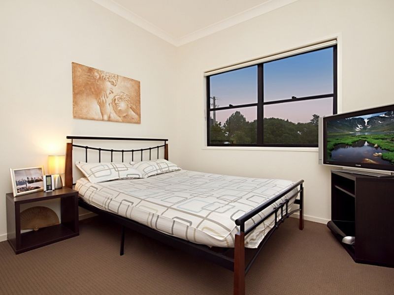 2/116 Juliette Street, Greenslopes QLD 4120