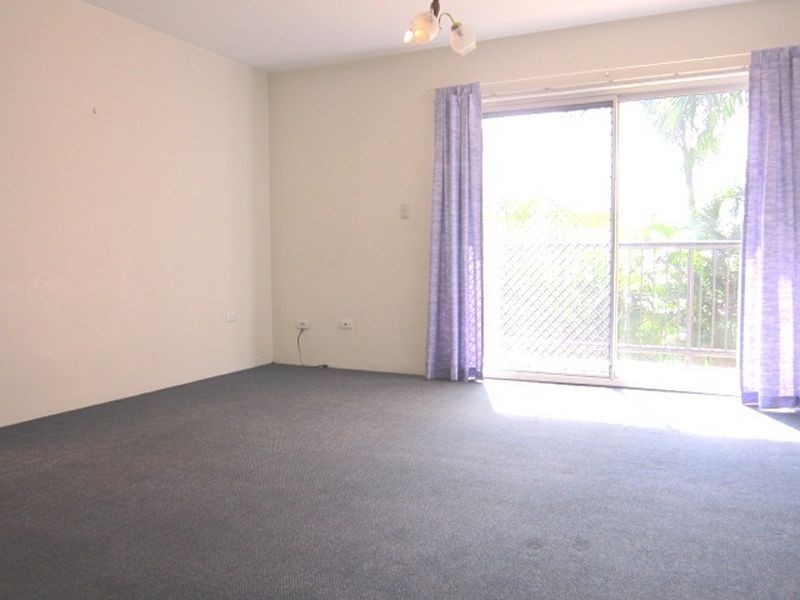 2/42 Pembroke Road, Coorparoo QLD 4151