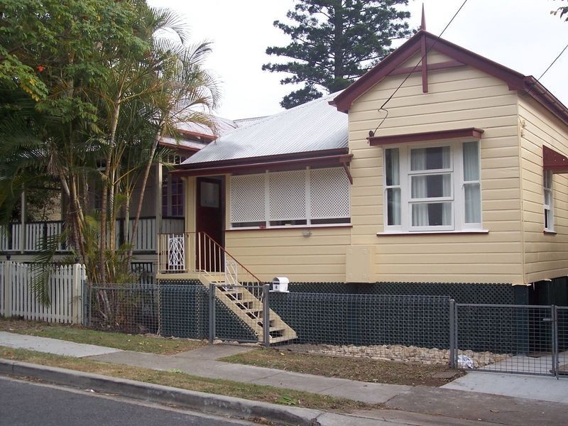 4 Latrobe Street, East Brisbane QLD 4169