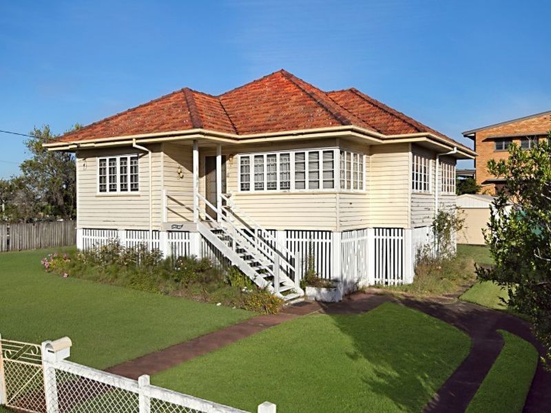 10 Orwell Street, Camp Hill QLD 4152