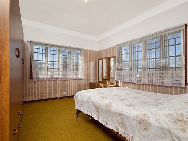 10 Orwell Street, Camp Hill QLD 4152