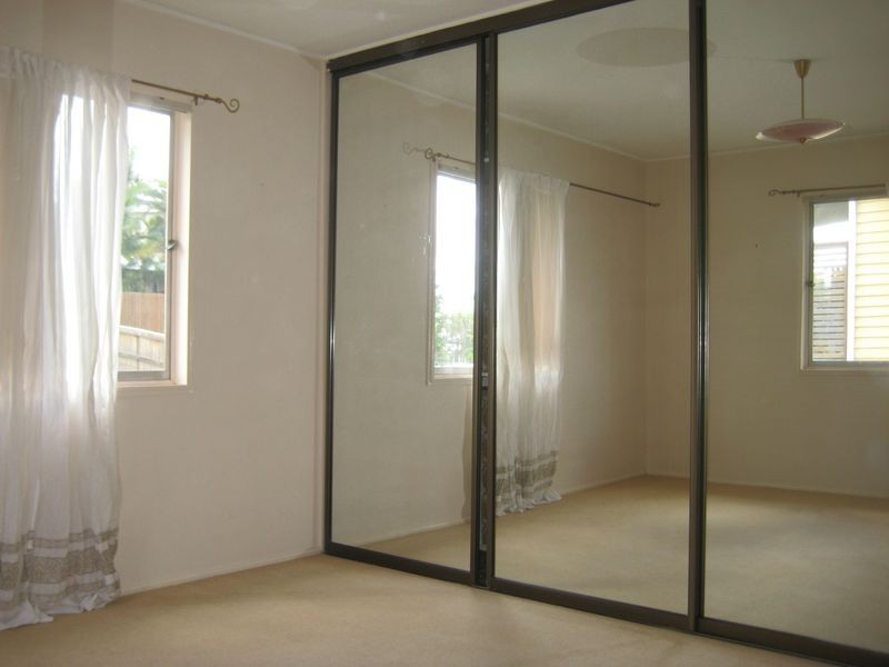 23 Arnold Street, Holland Park QLD 4121